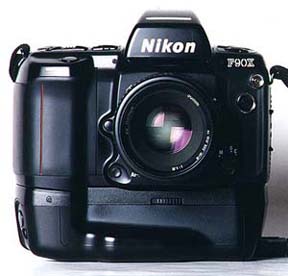 Nikon F90x con battery-pack